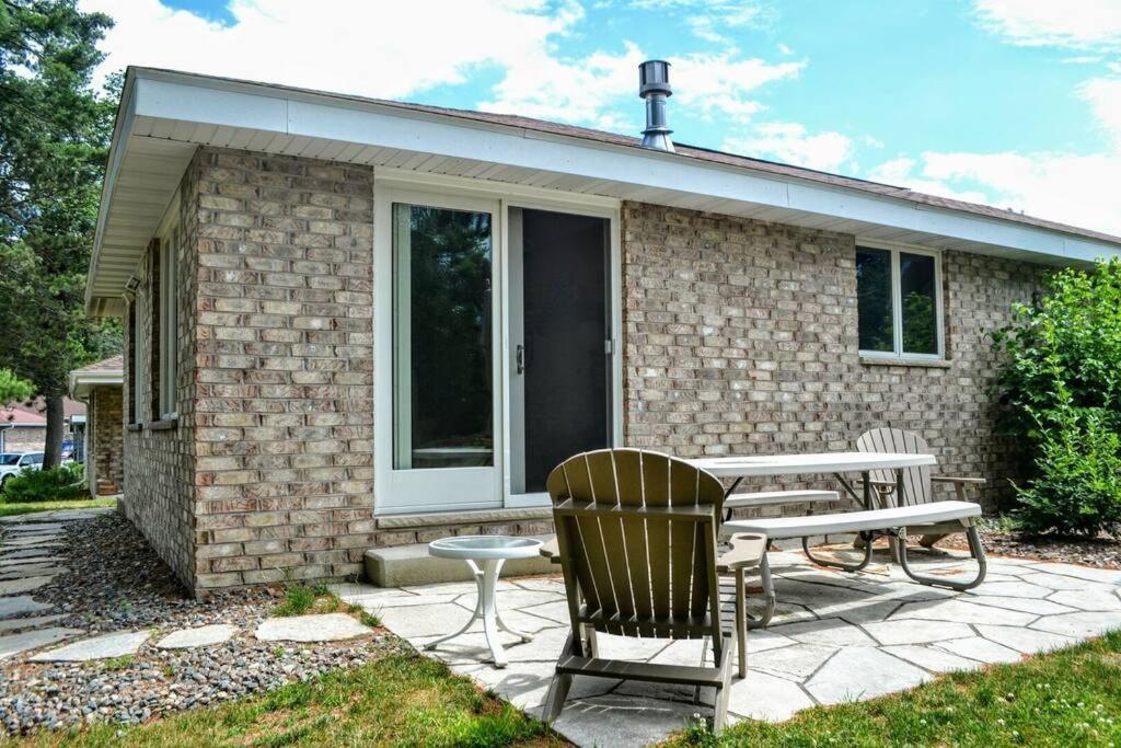 Nitschke'S Resort Cabin #15 米诺阔 外观 照片