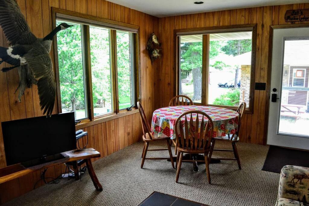 Nitschke'S Resort Cabin #15 米诺阔 外观 照片